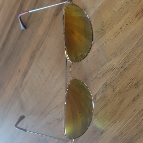 EUC Aviator sunglasses - Picture 2 of 4